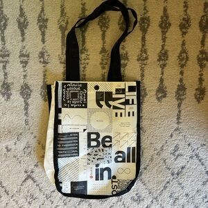 Lululemon bag